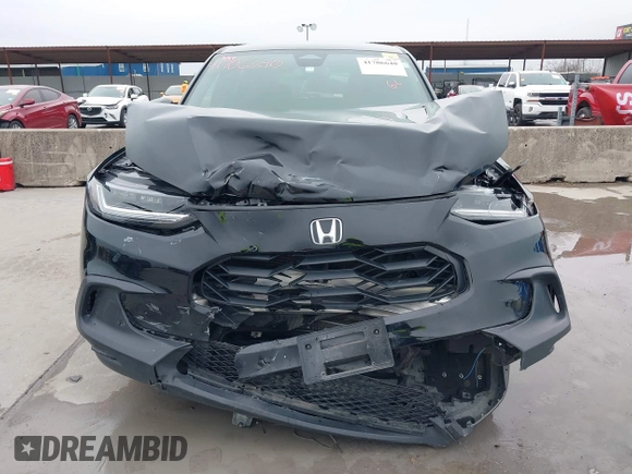 2024 Honda HR-V Sport with VIN 3CZRZ1H52RM745677, listed as a IAAI auction lot 41706640 with 28,696 mi miles. Bid and sale history available at carsss.com. Image 6.