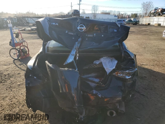 2015 Nissan Altima SV with VIN 1N4AL3AP0FC214718, listed as a Copart auction lot 59132484 with 148,920 mi miles and Salvage Title. Bid and sale history available at DreamBid. Image 6.