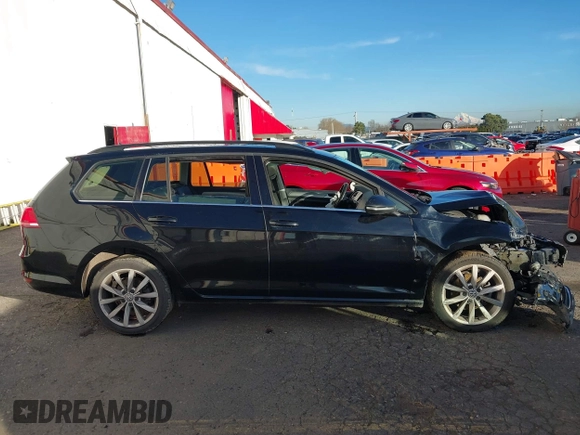 2015 Volkswagen Golf SportWagen TSI SE with VIN 3VWC17AU0FM513448, listed as a IAAI auction lot 41385273 with 158,861 mi miles. Bid and sale history available at carsss.com. Image 13.