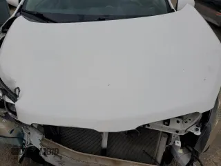 2010 Pontiac Vibe 1SA with VIN 5Y2SP6E8XAZ412803, listed as a Copart auction lot 61876895 with 105,582 mi miles and Salvage title. Bid and sale history available at DreamBid. Image 11.