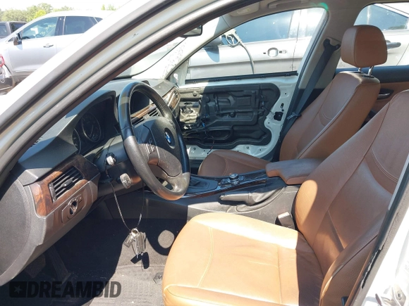 2011 BMW 3 Series 328i xDrive with VIN WBAPK5C54BA662199, listed as a IAAI auction lot 42651146 with 190,396 mi miles and . Bid and sale history available at DreamBid. Image 5.