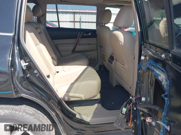 2013 Toyota Highlander Limited with VIN JTEDC3EH5D2013275, listed as a IAAI auction lot 42554477 with 161,252 mi miles and . Bid and sale history available at DreamBid. Image 8.