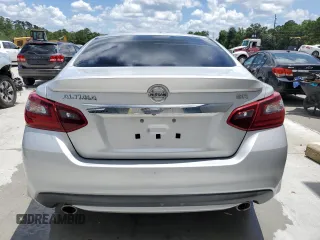 2017 Nissan Altima SR with VIN 1N4AL3AP8HN326495, listed as a Copart auction lot 61350135 with 106,159 mi miles and Salvage title. Bid and sale history available at DreamBid. Image 6.