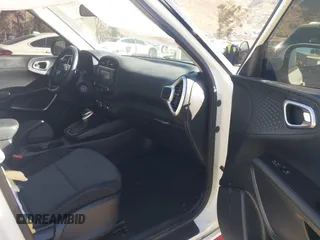 2021 Kia Soul GT-Line with VIN KNDJ63AU8M7745713, listed as a IAAI auction lot 41403799 with 87,562 mi miles and . Bid and sale history available at DreamBid. Image 5.