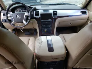 2009 Cadillac Escalade z VIN 1GYFK232X9R222805, wystawiony jako Copart lot #74202924 z przebiegiem 253 955 mil mil oraz Szkoda całkowita • Salvage title. Historia ofert i sprzedaży dostępna na DreamBid. Obrazek 8.