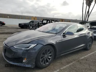 2018 Tesla Model S 75D z VIN 5YJSA1E26JF288227, wystawiony jako Copart lot #54075285 z przebiegiem 49 815 mil mil oraz Szkoda całkowita • Salvage title. Historia ofert i sprzedaży dostępna na DreamBid. Obrazek 1.