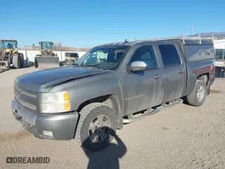 2008 Chevrolet Silverado 1500 LT w/1LT with VIN 2GCEK13M381227512, listed as a IAAI auction lot 41479521 with 261,854 mi miles. Bid and sale history available at carsss.com. Image 17.