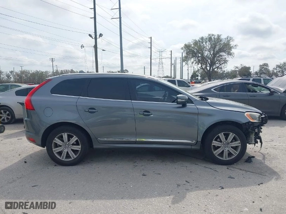 2017 Volvo XC60 Inscription with VIN YV440MRU4H2012938, listed as a IAAI auction lot 41625267 with 61,160 mi miles. Bid and sale history available at carsss.com. Image 14.