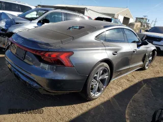 2022 Audi e-tron GT Premium Plus z VIN WAUFJBFWXN7008942, wystawiony jako Copart lot #77193994 z przebiegiem 22 917 mil mil oraz Szkody całkowita. Historia ofert i sprzedaży dostępna na DreamBid. Obrazek 3.