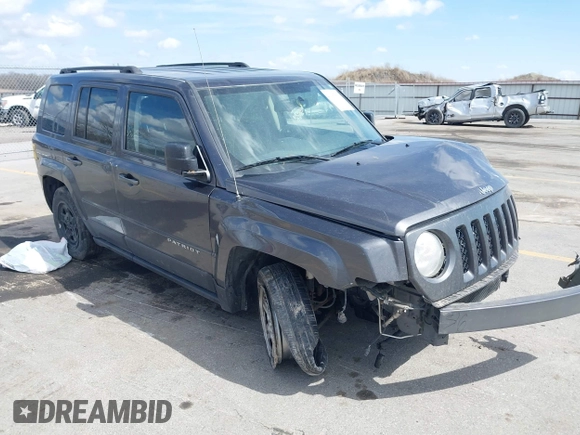 2016 Jeep Patriot Sport with VIN 1C4NJRBB0GD669121, listed as a IAAI auction lot 41947932 with 212,040 mi miles and . Bid and sale history available at carsss.com. Image 1.