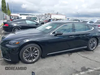 2020 Lexus LS with VIN JTHG5LFF4L5011134, listed as a IAAI auction lot 41782417 with 14,070 mi miles and . Bid and sale history available at DreamBid. Image 14.