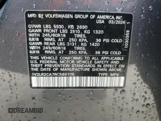 2024 Volkswagen Atlas SE z VIN 1V2LR2CA7RC566105, wystawiony jako Copart lot #42130995 z przebiegiem 7 794 mil mil oraz Nie do naprawy • Non repairable. Historia ofert i sprzedaży dostępna na DreamBid. Obrazek 13.