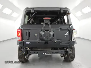 2025 Ford Bronco Big Bend with VIN 1FMDE7BH9SLA43618, listed as a Copart auction lot 63977985 with 4,630 mi miles and Salvage title. Bid and sale history available at DreamBid. Image 6.