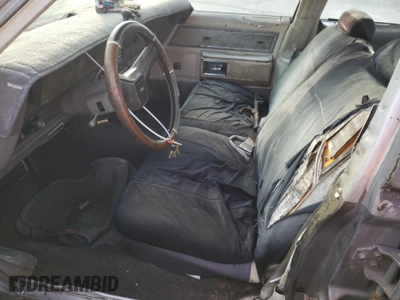 1979 Chevrolet Caprice z VIN 1N69G9C181400, wystawiony jako Copart lot #87016834 z przebiegiem 38 392 mil mil oraz Szkoda całkowita • Salvage title. Historia ofert i sprzedaży dostępna na DreamBid. Obrazek 7.