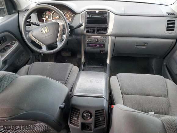 2008 Honda Pilot EX with VIN 5FNYF184X8B019702, listed as a Copart auction lot 41995745 with 256,335 mi miles and Clean Title. Bid and sale history available at carsss.com. Image 8.