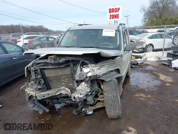 2009 Jeep Liberty Sport with VIN 1J8GN28K59W537290, listed as a IAAI auction lot 41642698 with 135,353 mi miles. Bid and sale history available at carsss.com. Image 2.
