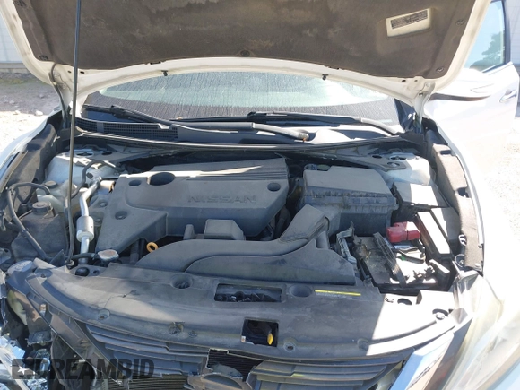 2016 Nissan Altima SR with VIN 1N4AL3AP0GC144770, listed as a IAAI auction lot 41759839 with 132,694 mi miles and . Bid and sale history available at DreamBid. Image 10.