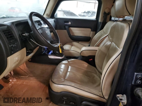 2007 Hummer H3 SUV with VIN 5GTDN13E778142883, listed as a Copart auction lot 84789934 with 102,402 mi miles and Clean Title. Bid and sale history available at DreamBid. Image 7.