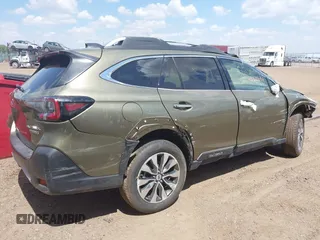 2024 Subaru Outback Touring с VIN 4S4BTAPC1R3153841, выставлен на аукционе IAAI как лот 41620231 с пробегом 20 440 миль миль и . История ставок и продаж доступна на DreamBid. Изображение 4.