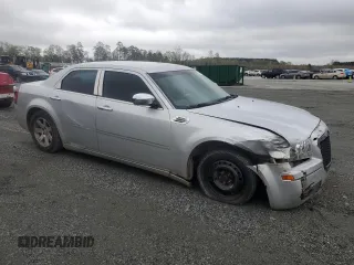 2005 Chrysler 300 with VIN 2C3JA53G95H621512, listed as a Copart auction lot 51285465 with 260,445 mi miles and Salvage Title. Bid and sale history available at carsss.com. Image 4.