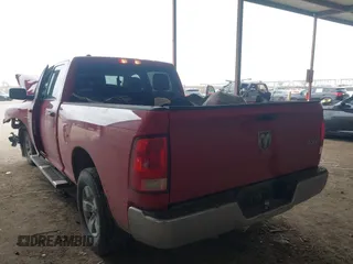 2019 Ram 1500 Big Horn z VIN 1C6RR7TT1KS654516, wystawiony jako IAAI lot #41634431 z przebiegiem 95 199 mil mil oraz . Historia ofert i sprzedaży dostępna na DreamBid. Obrazek 3.