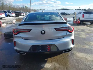 2021 Acura TLX w/A-Spec Package with VIN 19UUB6F5XMA012031, listed as a IAAI auction lot 41589121 with 44,471 mi miles. Bid and sale history available at carsss.com. Image 17.