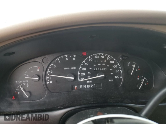 2000 Ford Explorer XLS z VIN 1FMZU72EXYZC48160, wystawiony jako Copart lot #50970935 z przebiegiem 171 432 mil mil oraz Szkoda całkowita • Salvage title. Historia ofert i sprzedaży dostępna na DreamBid. Obrazek 9.