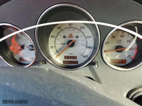 2000 Mercedes-Benz SLK-Class Kompressor with VIN WDBKK47F0YF145180, listed as a Copart auction lot 86648924 with 130,460 mi miles and Salvage Title. Bid and sale history available at carsss.com. Image 9.