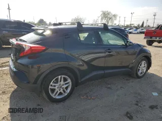 2021 Toyota C-HR LE z VIN JTNKHMBX0M1096503, wystawiony jako Copart lot #55501725 z przebiegiem 29 774 mil mil oraz Szkoda całkowita • Salvage title. Historia ofert i sprzedaży dostępna na DreamBid. Obrazek 3.