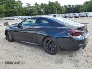 2015 BMW M4 with VIN WBS3R9C52FK330520, listed as a Copart auction lot 68379264 with 60,983 mi miles and Salvage Title. Bid and sale history available at carsss.com. Image 2.