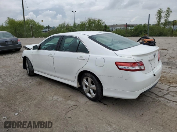 2011 Toyota Camry LE z VIN 4T1BF3EK6BU721532, wystawiony jako Copart lot #56635055 z przebiegiem 184 457 mil mil oraz Szkoda całkowita • Salvage title. Historia ofert i sprzedaży dostępna na DreamBid. Obrazek 2.