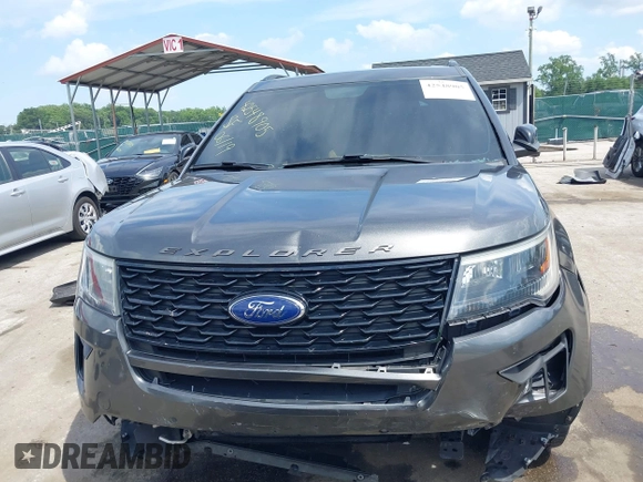 2018 Ford Explorer Sport z VIN 1FM5K8GT3JGC47533, wystawiony jako IAAI lot #42548905 z przebiegiem 163 039 mil mil oraz . Historia ofert i sprzedaży dostępna na DreamBid. Obrazek 13.