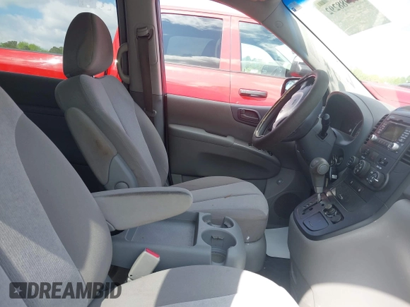 2011 Kia Sedona LX with VIN KNDMG4C7XB6394183, listed as a IAAI auction lot 41988292 with 246,557 mi miles. Bid and sale history available at carsss.com. Image 5.