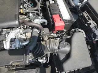 2020 Toyota RAV4 LE z VIN 2T3H1RFV7LW090089, wystawiony jako Copart lot #70510645 z przebiegiem 24 660 mil mil oraz Nie do naprawy • Non repairable. Historia ofert i sprzedaży dostępna na DreamBid. Obrazek 17.