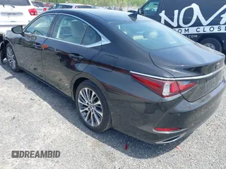 2019 Lexus ES 350 with VIN 58ABZ1B12KU038078, listed as a IAAI auction lot 42143836 with 50,741 mi miles and . Bid and sale history available at DreamBid. Image 3.