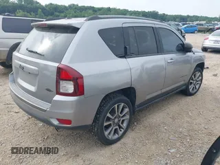 2016 Jeep Compass Sport z VIN 1C4NJDBB6GD646719, wystawiony jako IAAI lot #42756950 z przebiegiem 126 182 mil mil oraz . Historia ofert i sprzedaży dostępna na DreamBid. Obrazek 4.