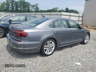 2017 Volkswagen Passat SE with VIN 1VWGT7A35HC002325, listed as a Copart auction lot 57383065 with 39,016 mi miles and Salvage title. Bid and sale history available at DreamBid. Image 3.