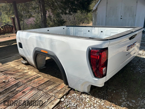 2024 GMC Sierra 1500 with VIN TN2025BED11, listed as a Copart auction lot 51763405 with Not Provided miles and Clean Title. Bid and sale history available at DreamBid. Image 3.