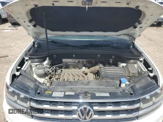 2018 Volkswagen Atlas SE with VIN 1V2CR2CAXJC562697, listed as a Copart auction lot 49345055 with 106,026 mi miles and Clean title. Bid and sale history available at DreamBid. Image 13.