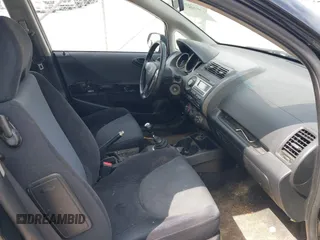 2007 Honda Fit Sport with VIN JHMGD37627S051981, listed as a IAAI auction lot 42081339 with 243,703 mi miles and . Bid and sale history available at DreamBid. Image 5.