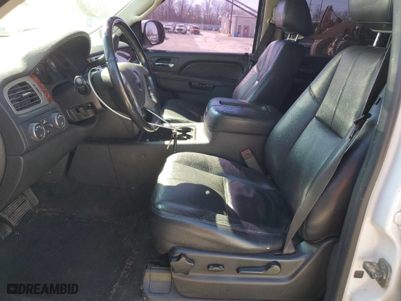 2013 GMC Yukon XL SLT with VIN 1GKS2KE79DR173171, listed as a Copart auction lot 50618815 with 251,794 mi miles and Salvage Title. Bid and sale history available at carsss.com. Image 7.