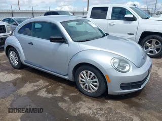 2013 Volkswagen Beetle Entry с VIN 3VWFP7AT2DM644719, выставлен на аукционе IAAI как лот 42199778 с пробегом 90 642 миль миль и . История ставок и продаж доступна на DreamBid. Изображение 1.