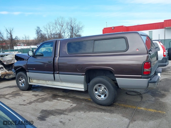1998 Dodge Ram 1500 with VIN 3B7HF16Z9WM220840, listed as a IAAI auction lot 41595328 with 199,281 mi miles. Bid and sale history available at carsss.com. Image 14.