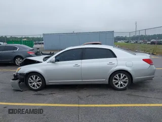 2008 Toyota Avalon XL with VIN 4T1BK36B78U271585, listed as a IAAI auction lot 42088439 with 360,080 mi miles and . Bid and sale history available at carsss.com. Image 14.
