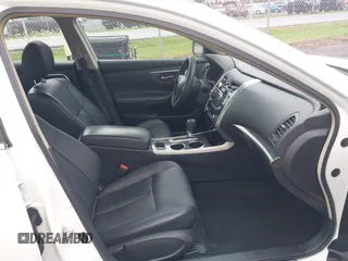 2013 Nissan Altima S with VIN 1N4AL3APXDC913643, listed as a IAAI auction lot 41977231 with 95,170 mi miles and . Bid and sale history available at DreamBid. Image 5.