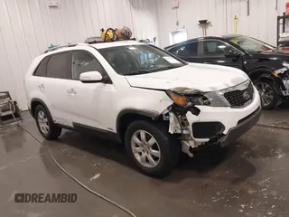 2013 Kia Sorento LX with VIN 5XYKTDA22DG310142, listed as a IAAI auction lot 41677417 with 234,661 mi miles. Bid and sale history available at carsss.com. Image 1.