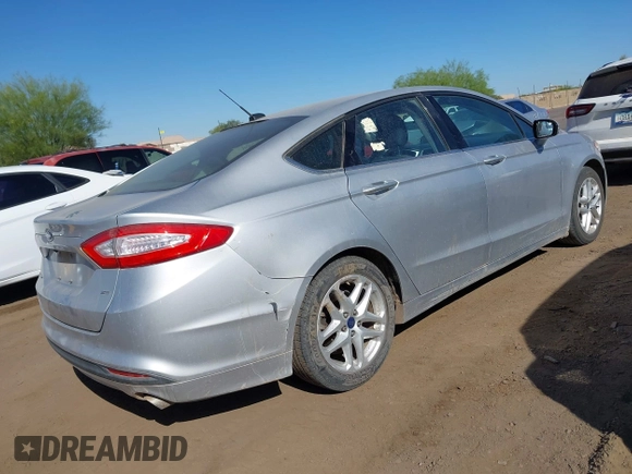 2015 Ford Fusion SE with VIN 3FA6P0H75FR264451, listed as a IAAI auction lot 41970406 with 186,644 mi miles. Bid and sale history available at carsss.com. Image 4.