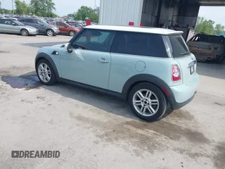 2013 MINI Hardtop with VIN WMWSU3C51DT372387, listed as a IAAI auction lot 42514124 with 100,560 mi miles and . Bid and sale history available at DreamBid. Image 3.