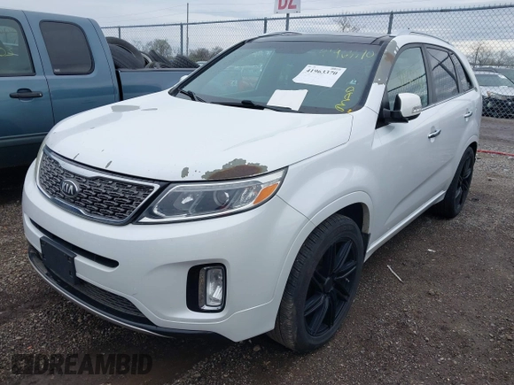 2014 Kia Sorento SX with VIN 5XYKW4A77EG449963, listed as a IAAI auction lot 41963370 with 182,072 mi miles. Bid and sale history available at carsss.com. Image 17.