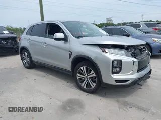 2023 Mitsubishi Outlander ES z VIN JA4ARUAU9PU007786, wystawiony jako IAAI lot #42343050 z przebiegiem 27 507 mil mil oraz . Historia ofert i sprzedaży dostępna na DreamBid. Obrazek 1.